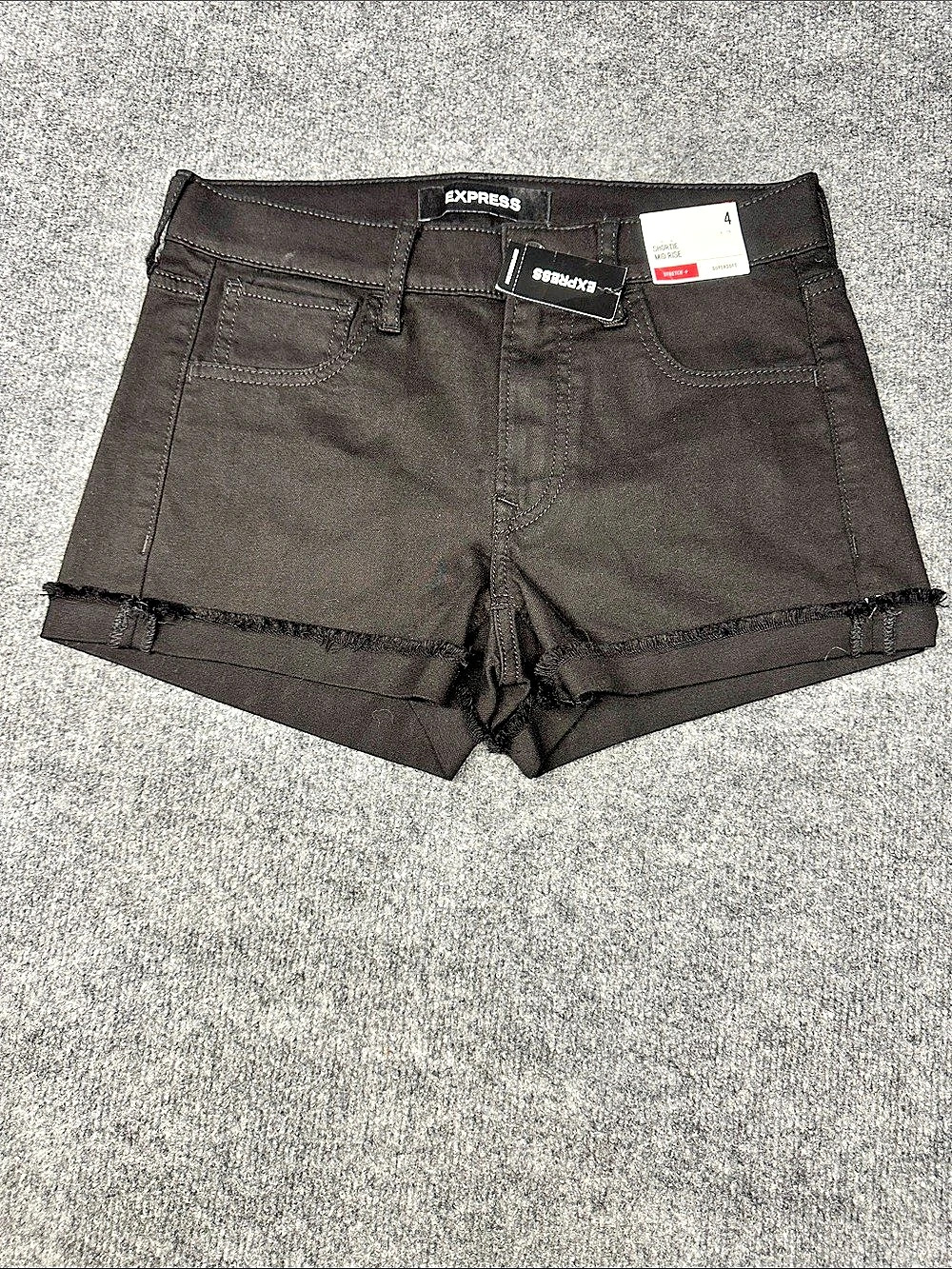 Express Shortie Mid Rise Shorts in Black Size 4 NWT